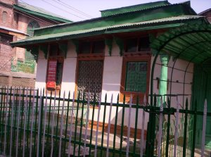 kashmir tomb